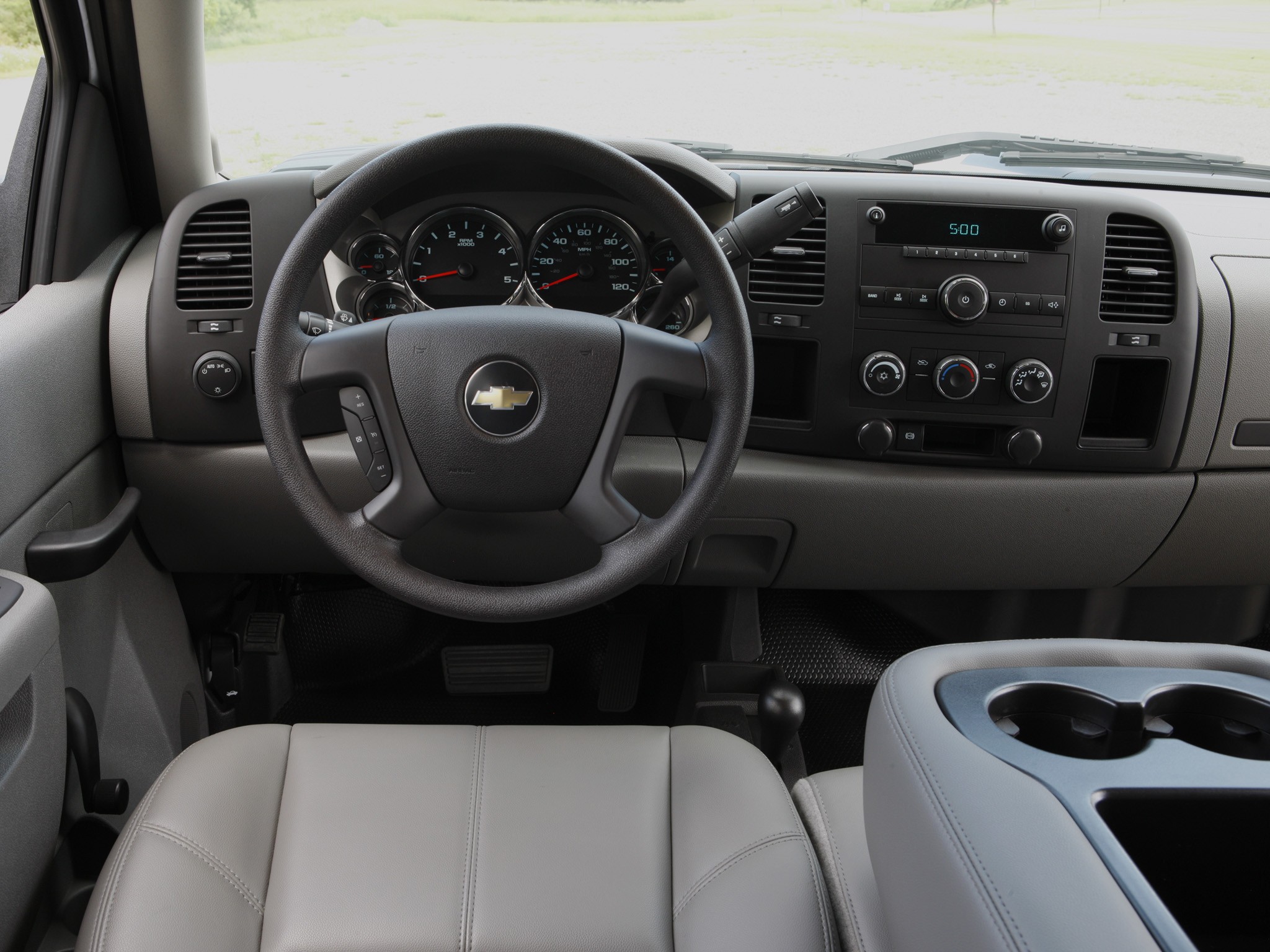 Chevrolet Silverado 3500Hd photo 52