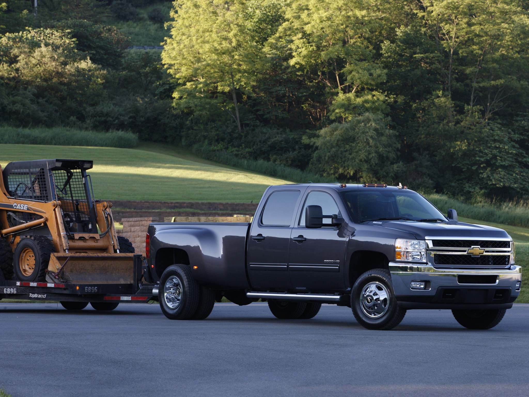 Chevrolet Silverado 3500Hd photo 22