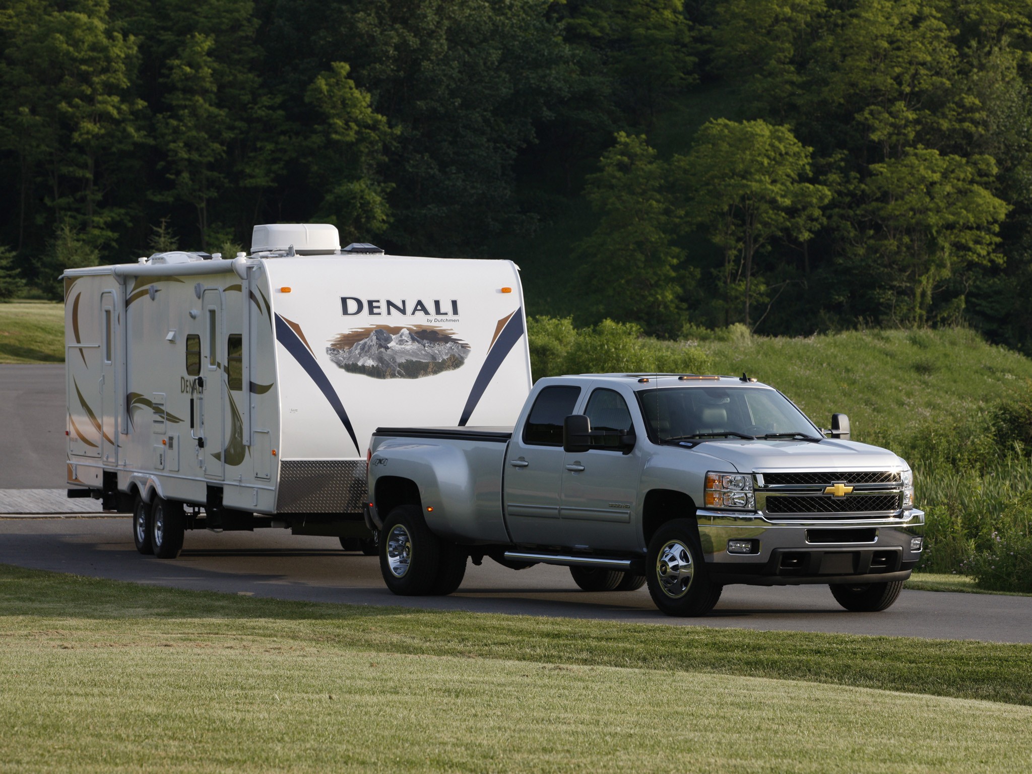 Chevrolet Silverado 3500Hd photo 24