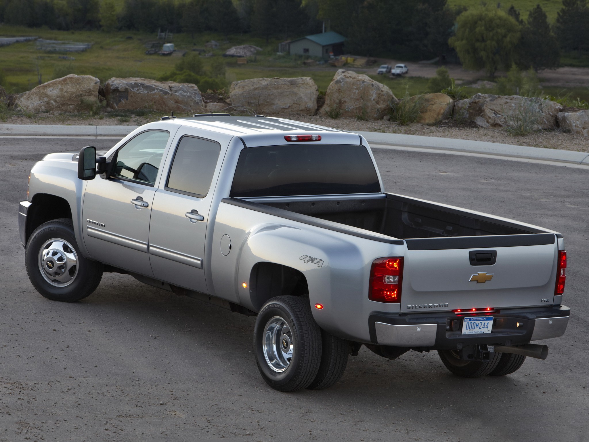 Chevrolet Silverado 3500Hd photo 29