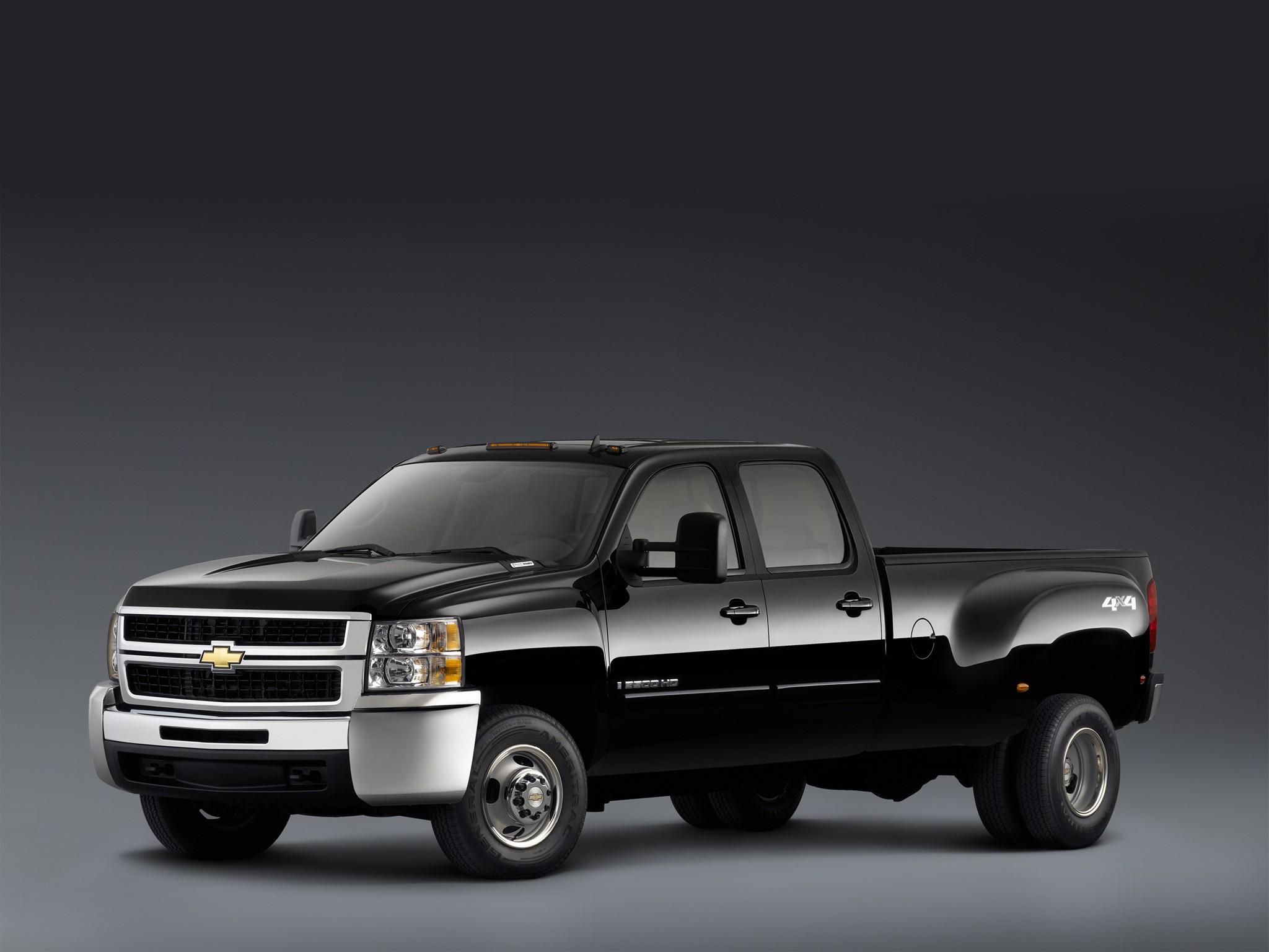 Chevrolet Silverado 3500Hd photo 36