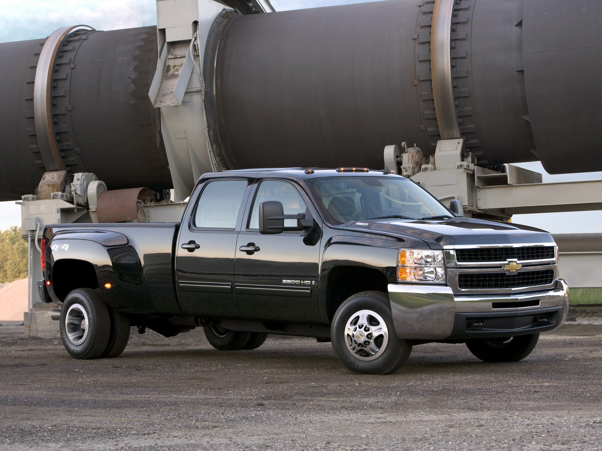 Chevrolet Silverado 3500Hd photo 38