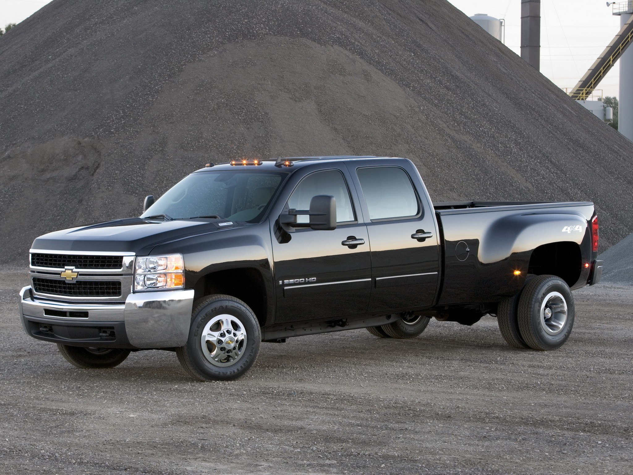 Chevrolet Silverado 3500Hd photo 44