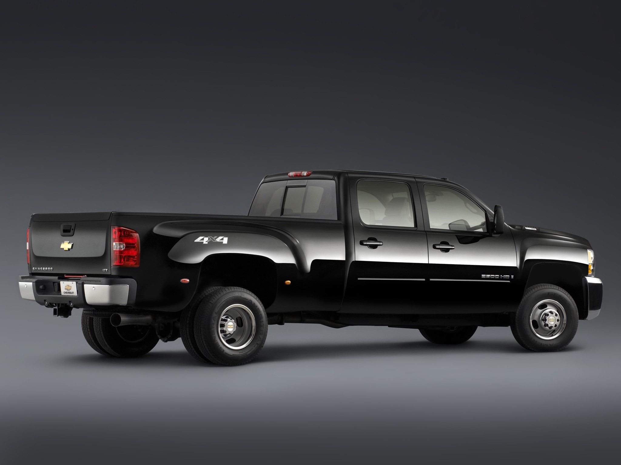 Chevrolet Silverado 3500Hd photo 46