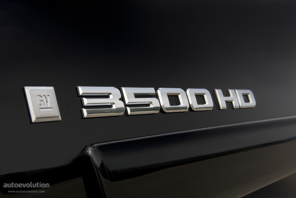 Chevrolet Silverado 3500Hd photo 9