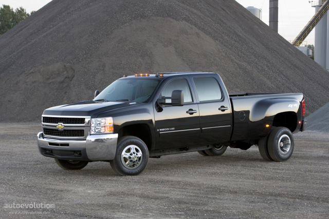 Chevrolet Silverado 3500Hd photo 12
