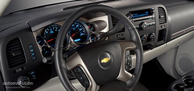 Chevrolet Silverado 3500Hd photo 6