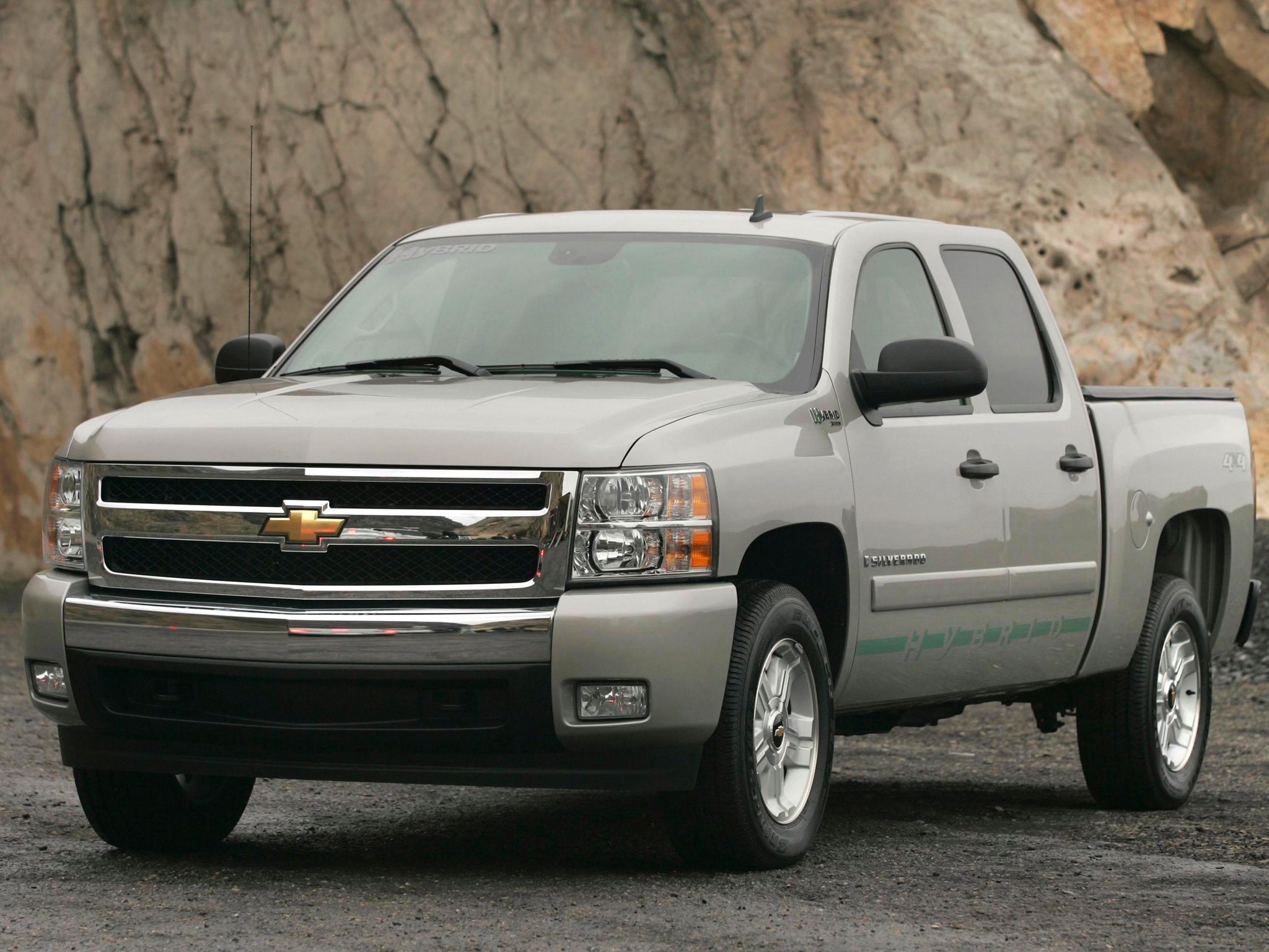Chevrolet Silverado Hybrid photo 13