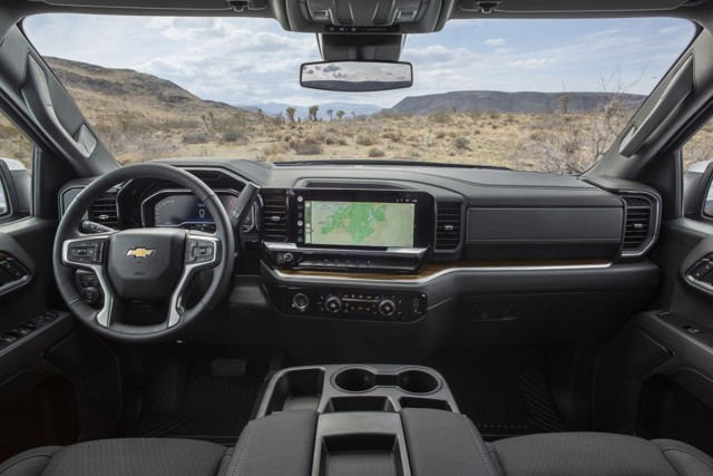 Chevrolet Silverado photo 26