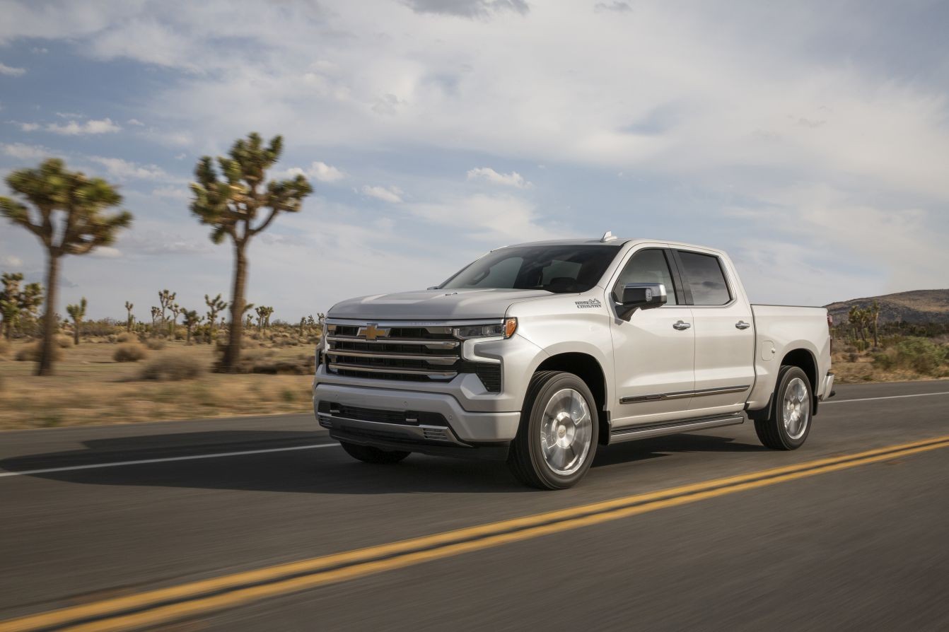 Chevrolet Silverado photo 4