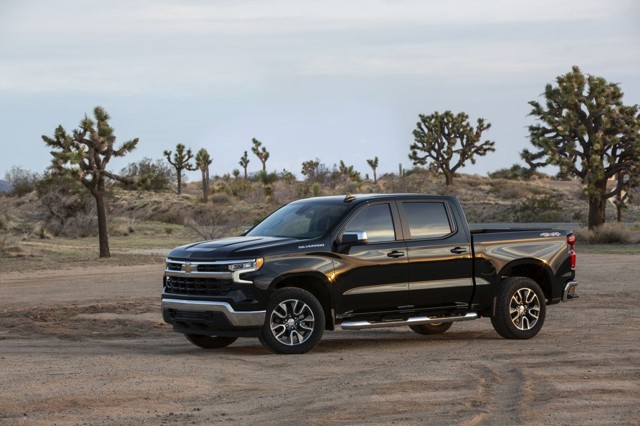 Chevrolet Silverado photo 9