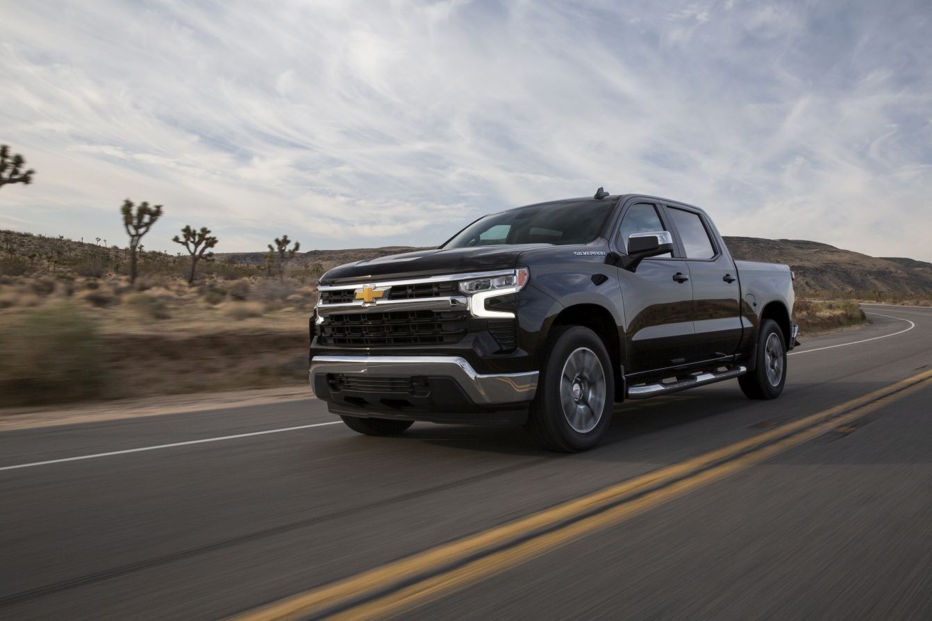 Chevrolet Silverado photo 11