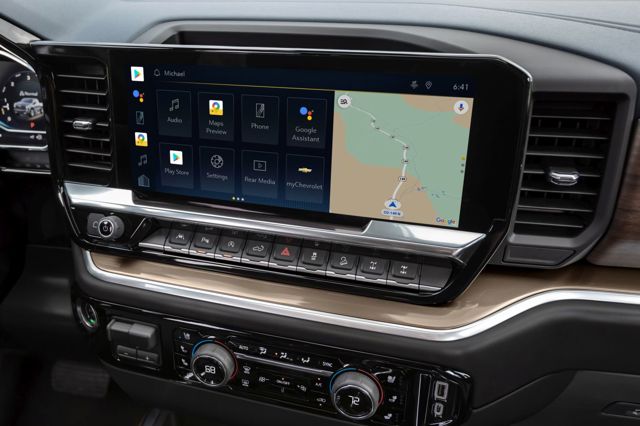 Chevrolet Silverado photo 16