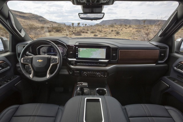 Chevrolet Silverado photo 22