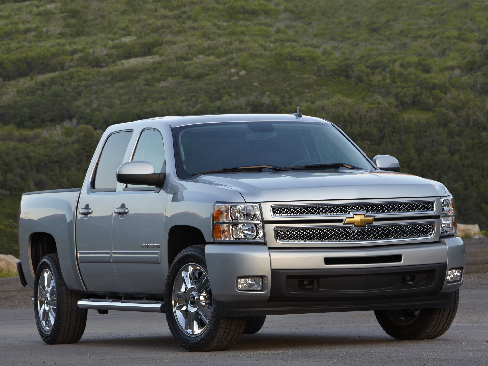 Chevrolet Silverado photo 17