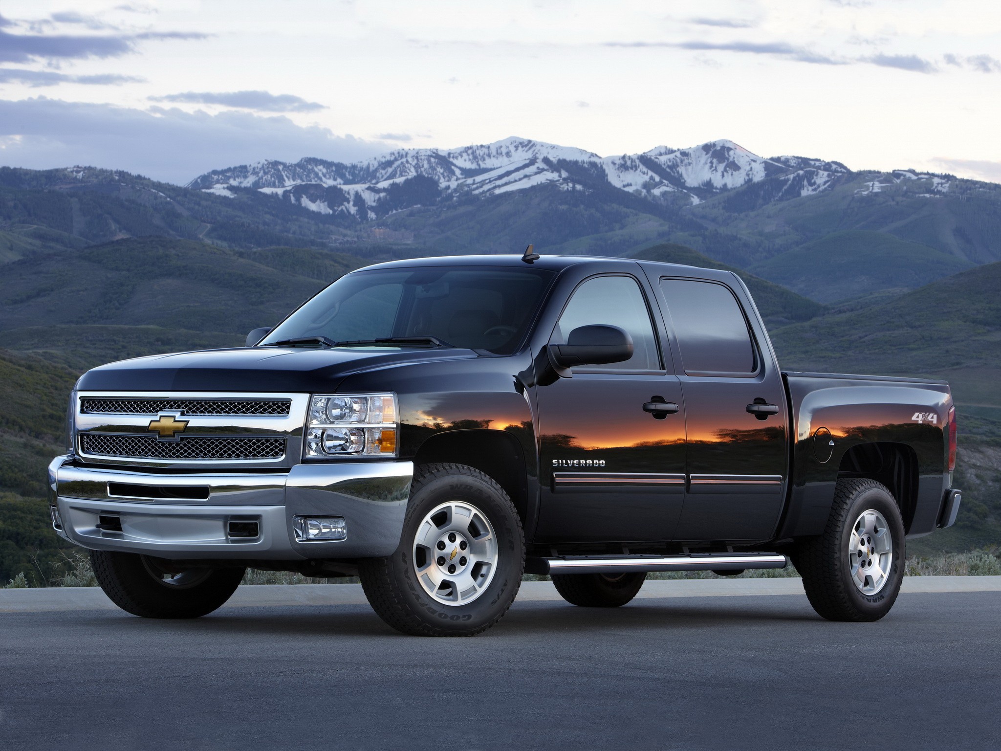 Chevrolet Silverado photo 19
