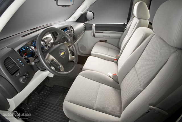 Chevrolet Silverado photo 20