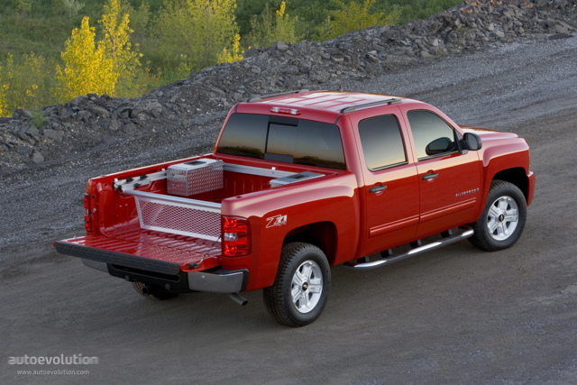 Chevrolet Silverado photo 4