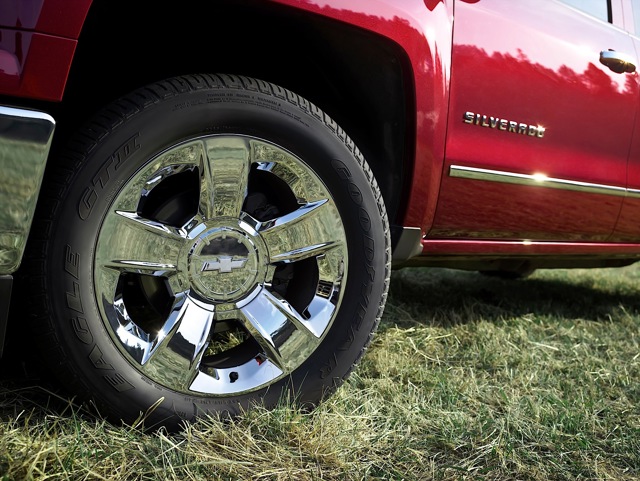 Chevrolet Silverado photo 12