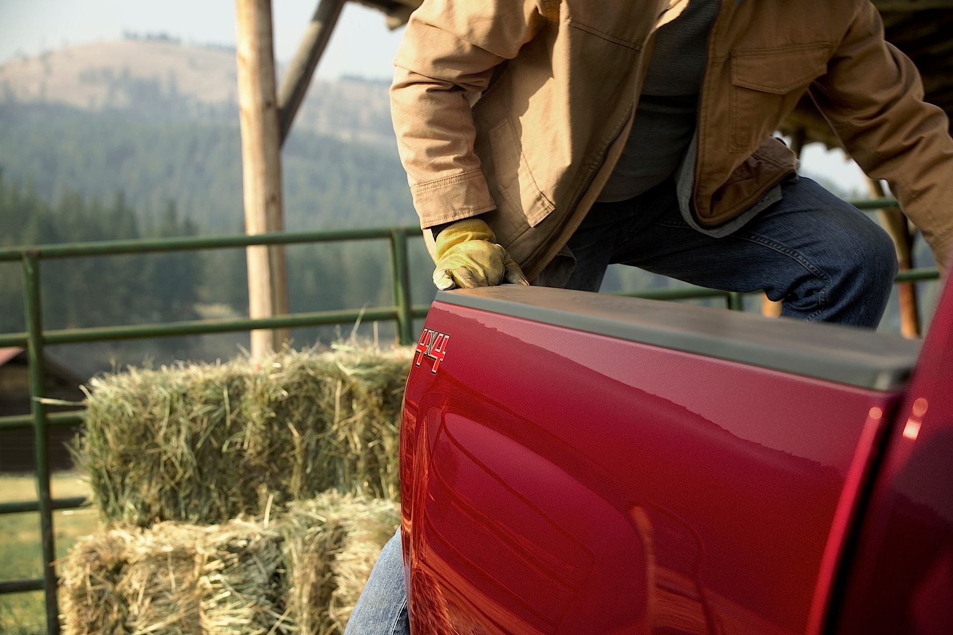 Chevrolet Silverado photo 13