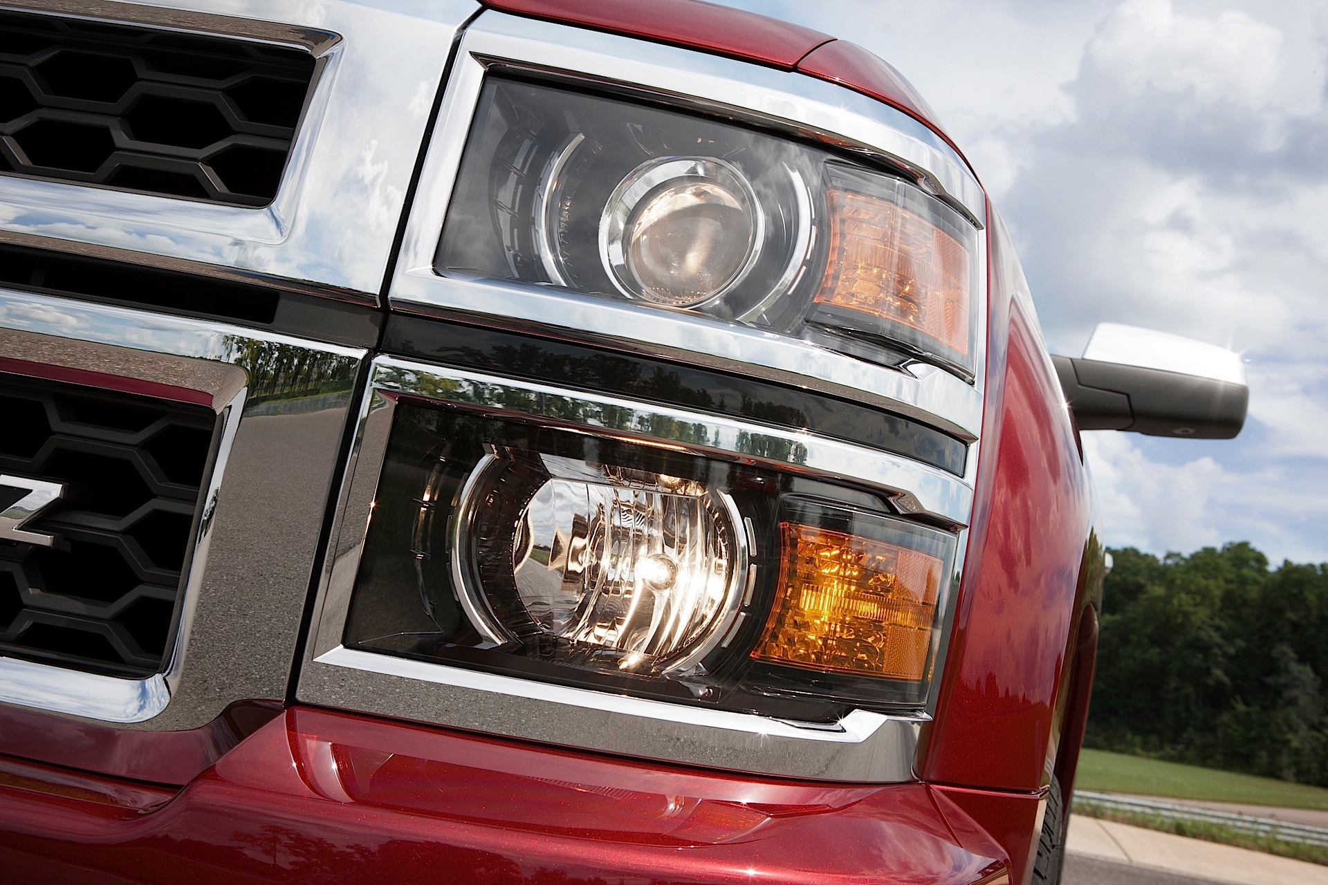 Chevrolet Silverado photo 18