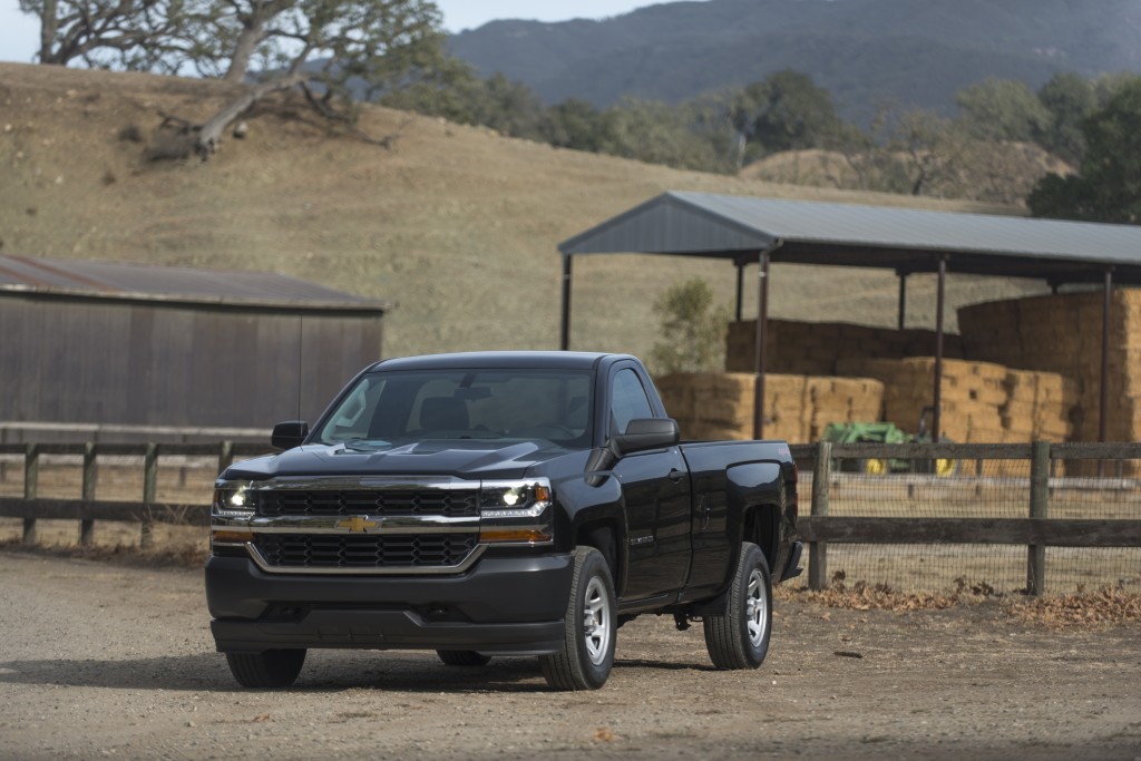 Chevrolet Silverado photo 27
