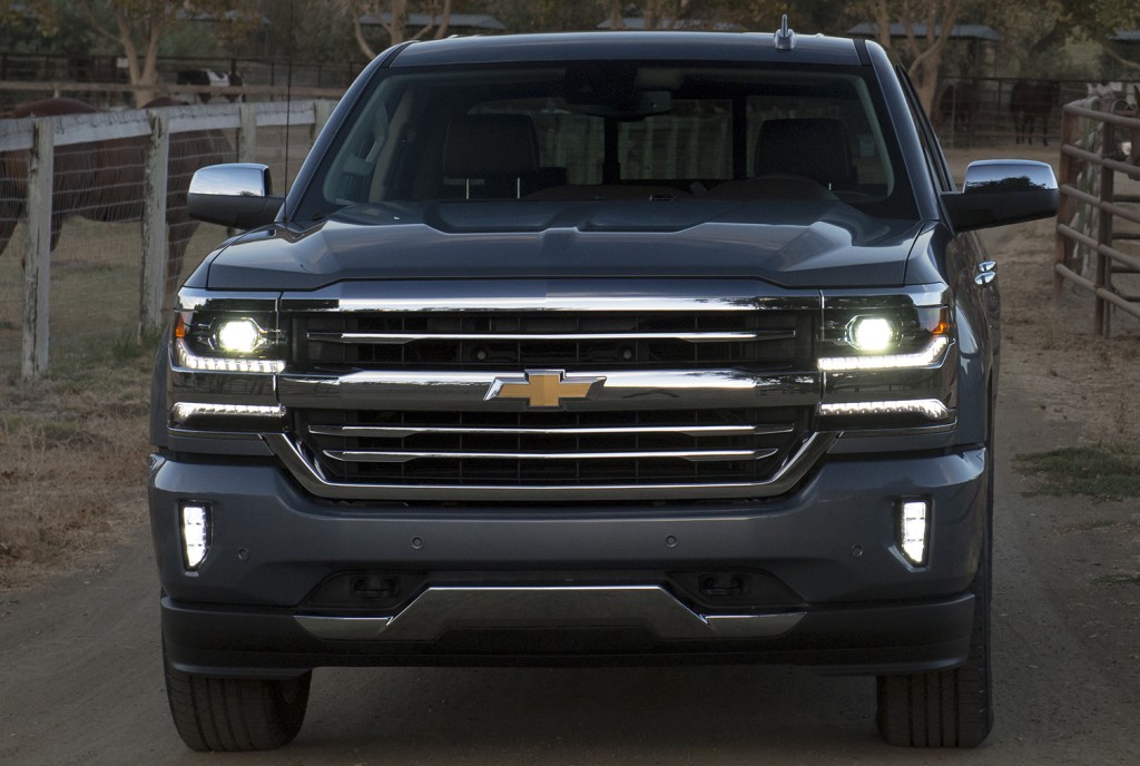 Chevrolet Silverado photo 28