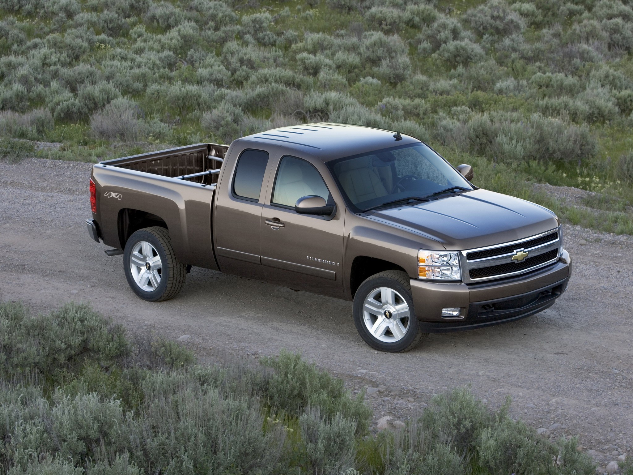 Chevrolet Silverado photo 9