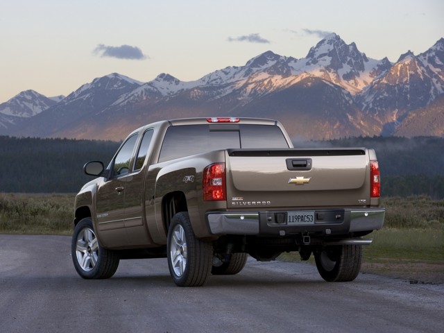 Chevrolet Silverado photo 13