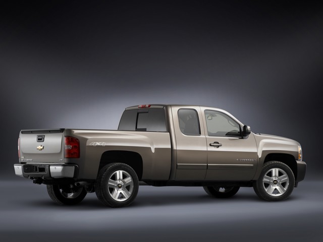 Chevrolet Silverado photo 22
