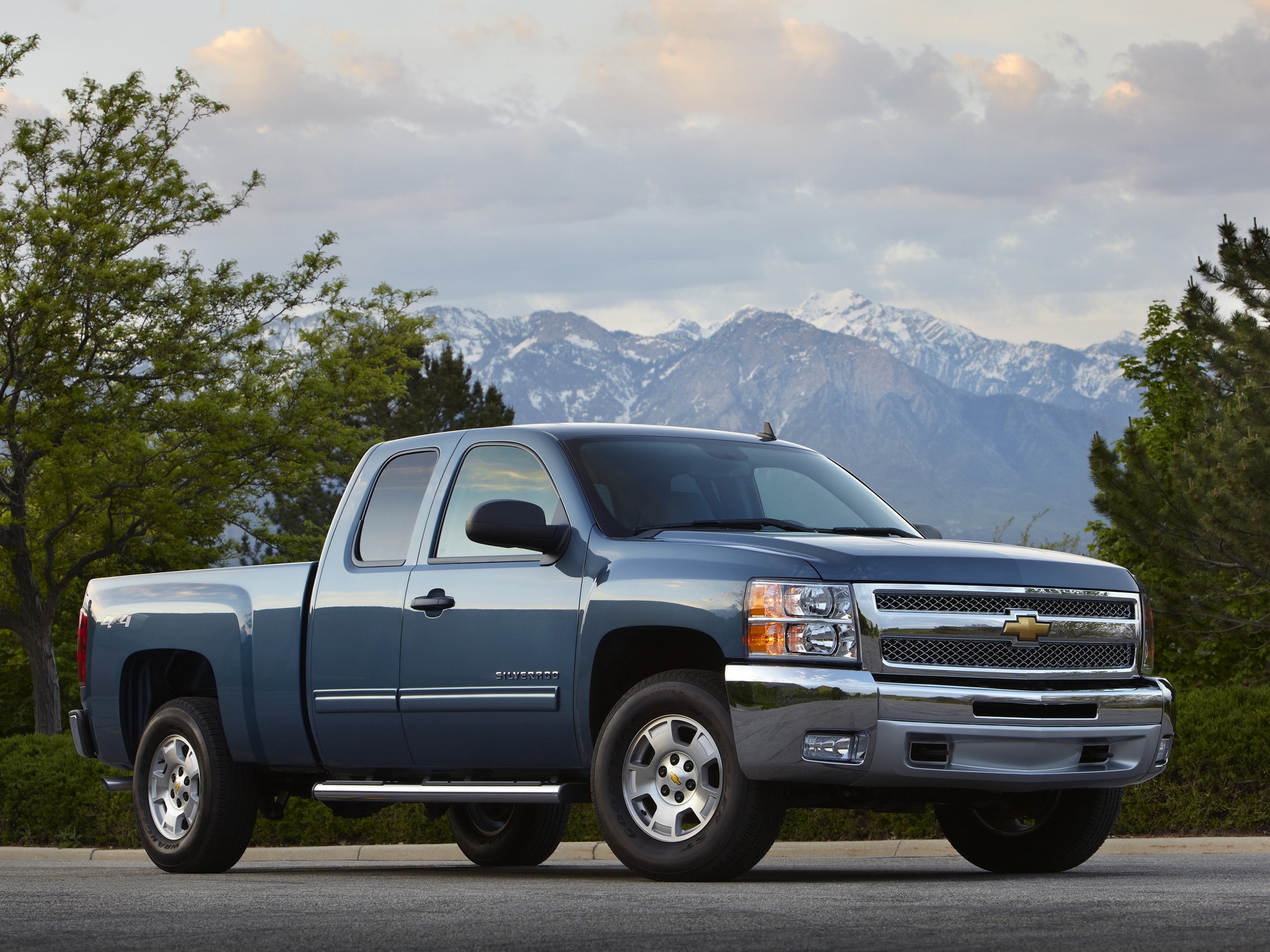 Chevrolet Silverado photo 24