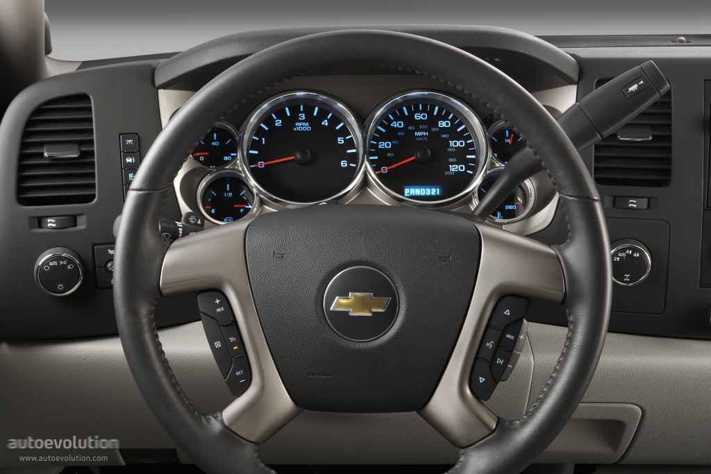 Chevrolet Silverado photo 29