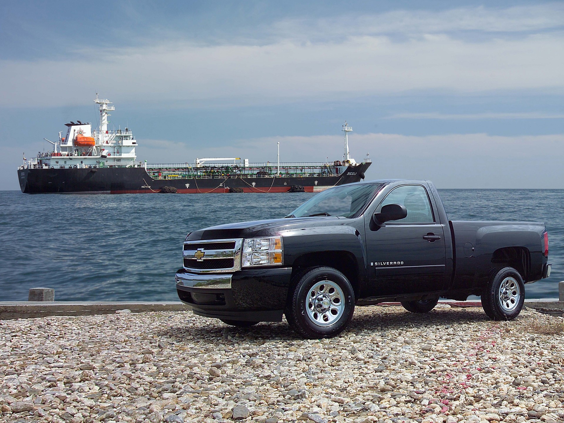Chevrolet Silverado photo 9