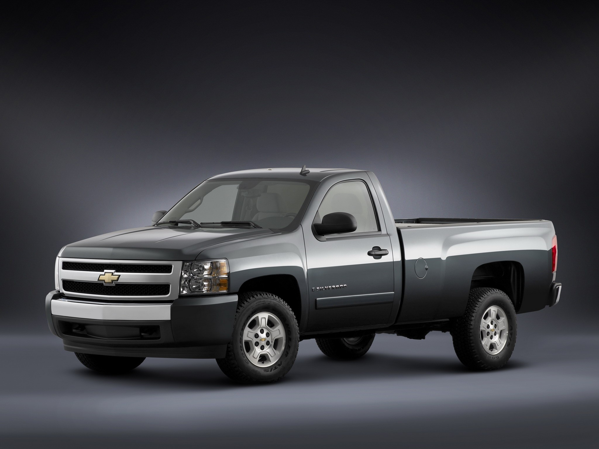 Chevrolet Silverado photo 15