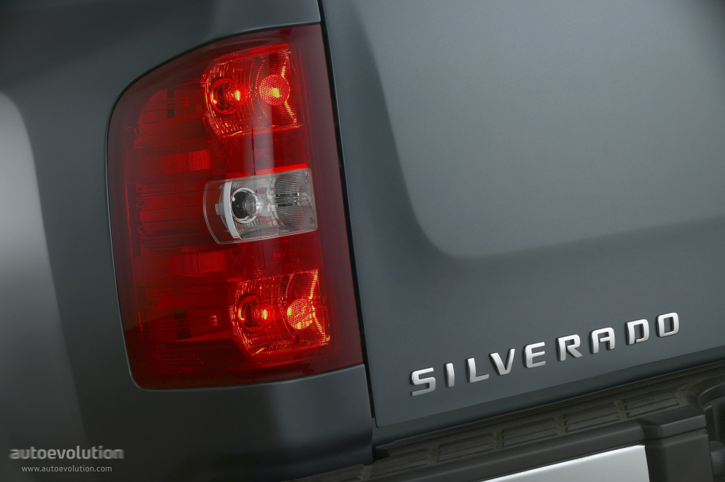 Chevrolet Silverado photo 6