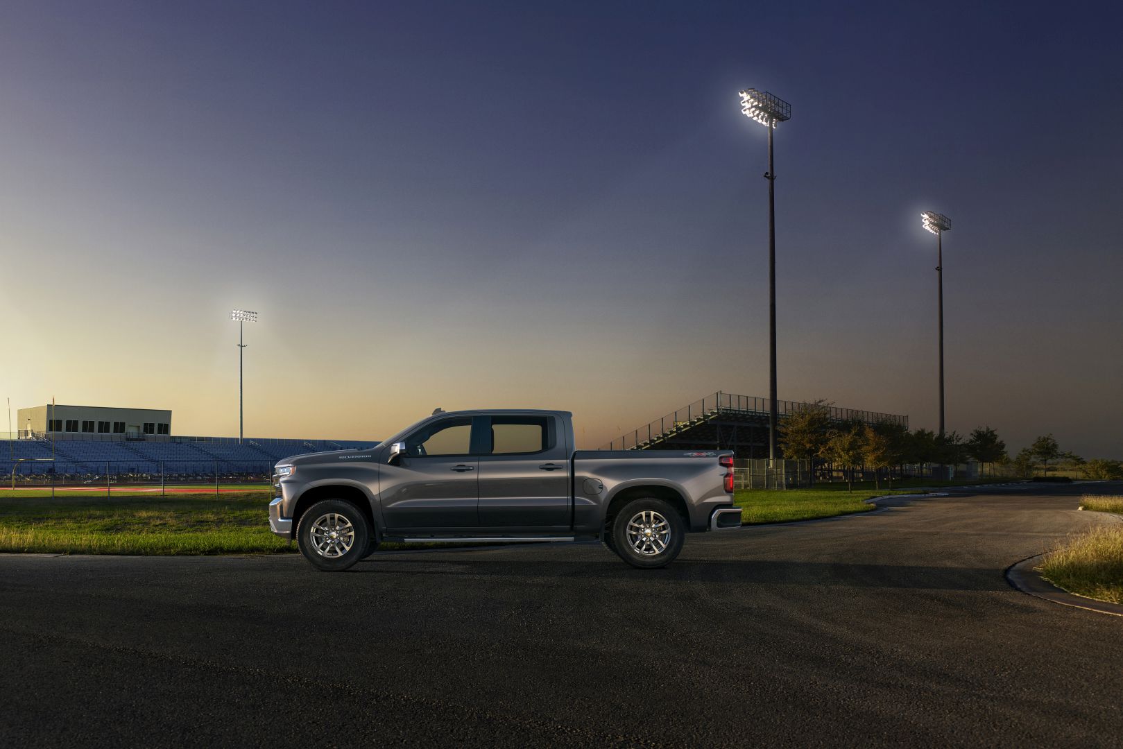 Chevrolet Silverado photo 6