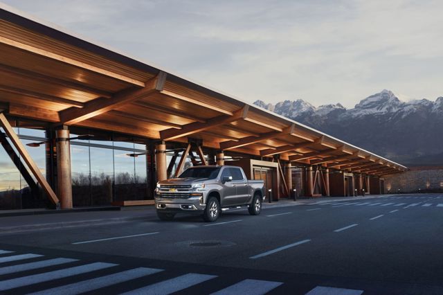 Chevrolet Silverado photo 10