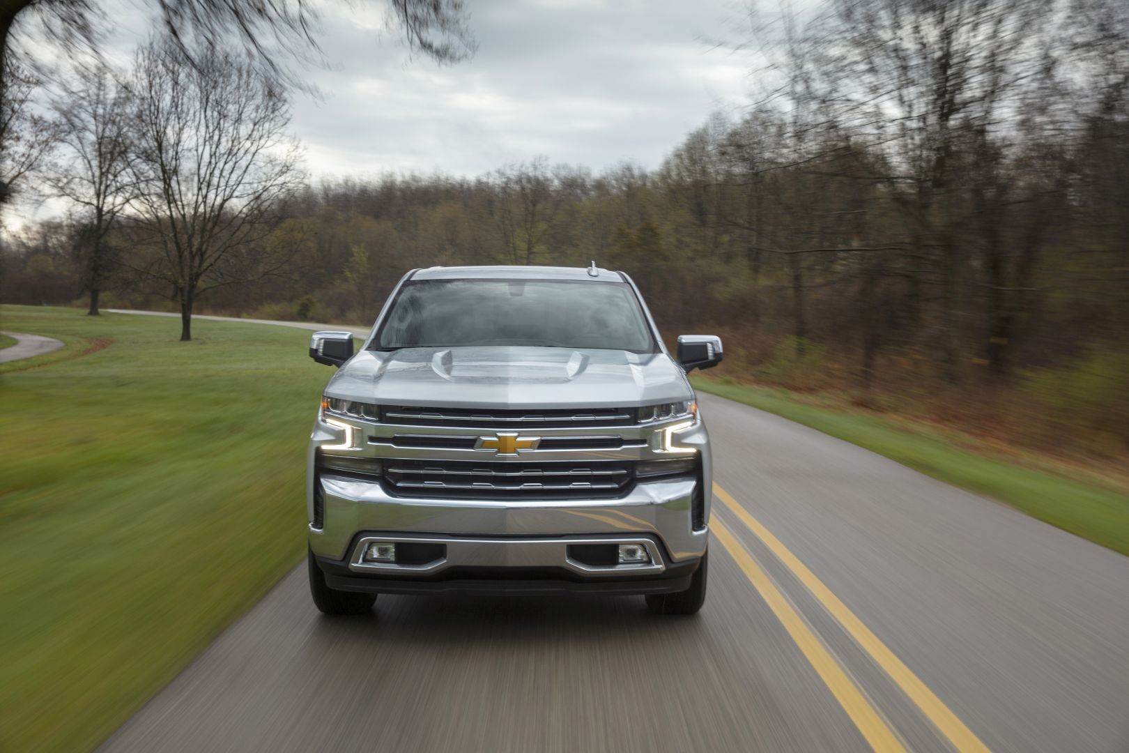 Chevrolet Silverado photo 19