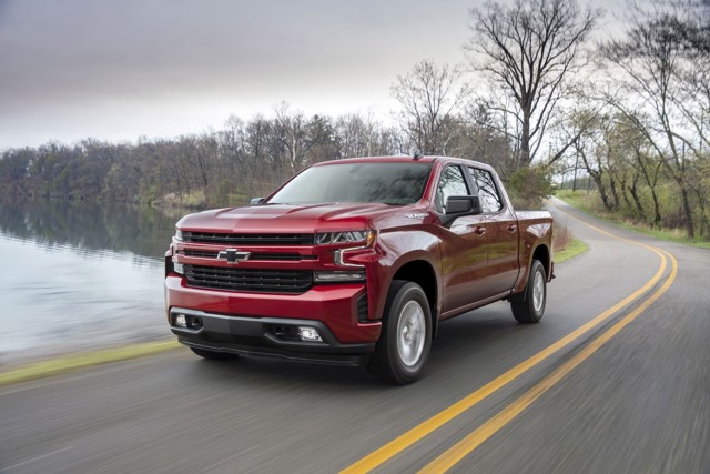 Chevrolet Silverado photo 23