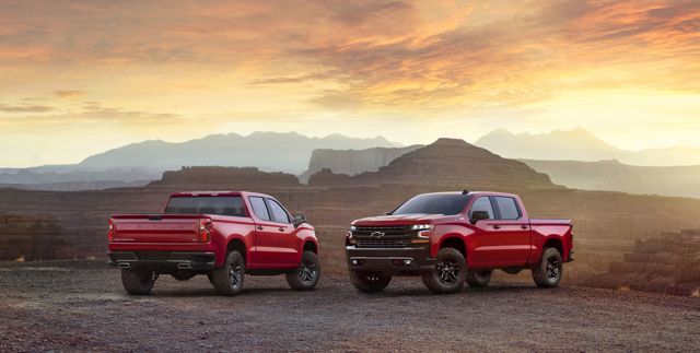 Chevrolet Silverado photo 3