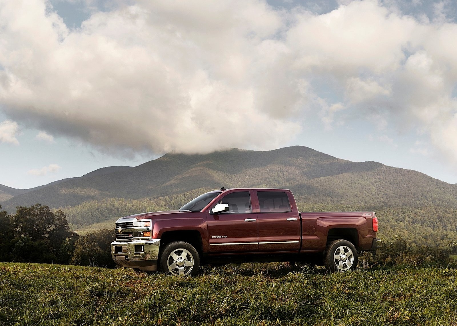 Chevrolet Silverado photo 4