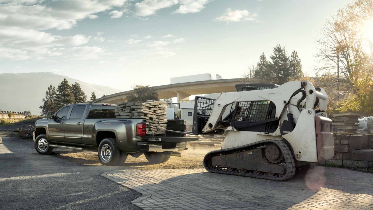 Chevrolet Silverado photo 13