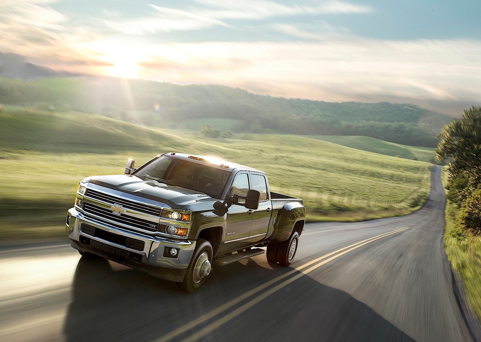 Chevrolet Silverado photo 7