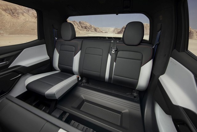 Chevrolet Silverado photo 35