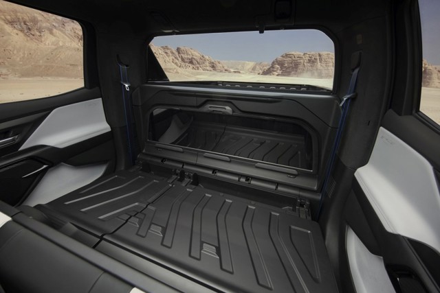 Chevrolet Silverado photo 37