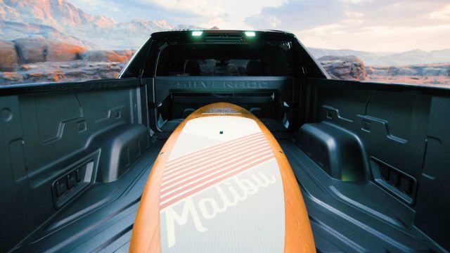 Chevrolet Silverado photo 6