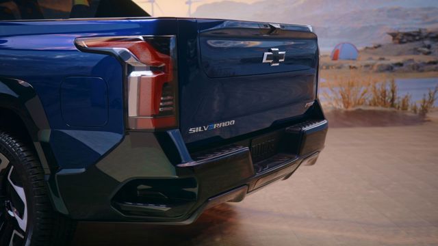Chevrolet Silverado photo 7