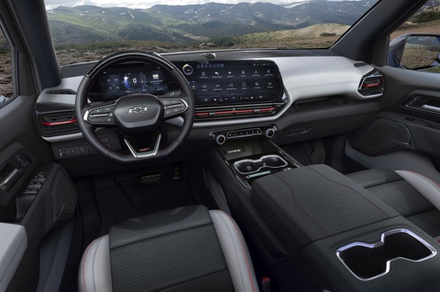 Chevrolet Silverado photo 28