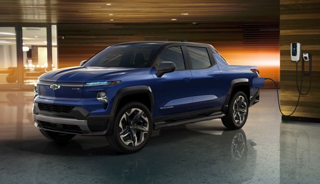 Chevrolet Silverado photo 14