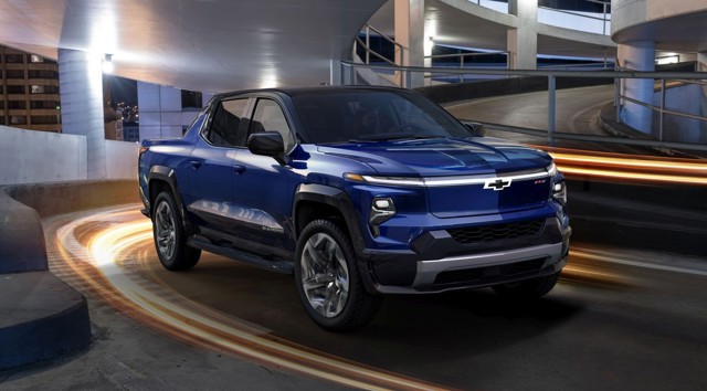 Chevrolet Silverado photo 18